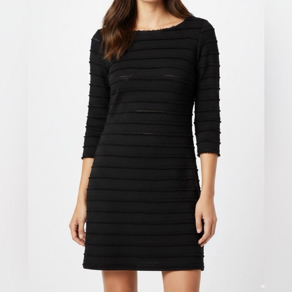 Trina Turk Dresses & Skirts - Trina Turk Black Textured Sheer Shift Dress Size 4 80% Cotton Silk Lined